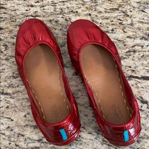 Size 7 Red Diamond Tieks